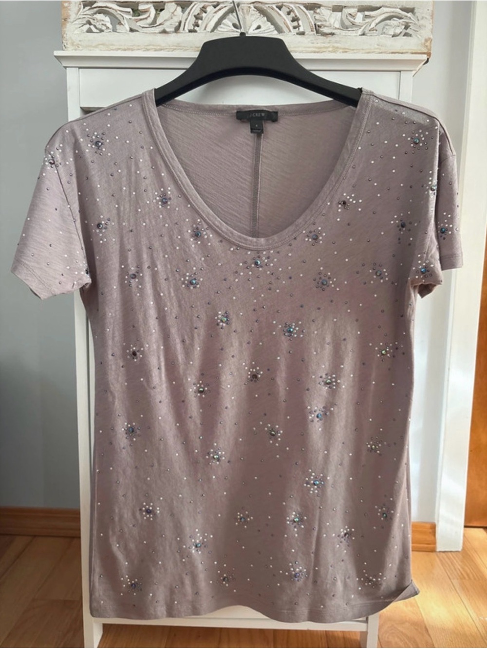 NWOT J. Crew Mauve Short-Sleeve V-Neck Tee with Sparkle Embellishments